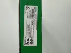 Univerzální 2P pin, 10 A, 230 V AC s L