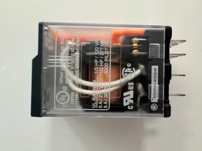 Miniaturní 4P, 6 A, 48 V AC bez LED (obj