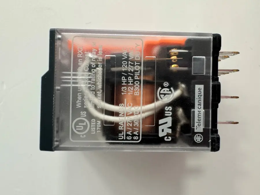 Miniaturní 4P, 6 A, 48 V AC bez LED (obj